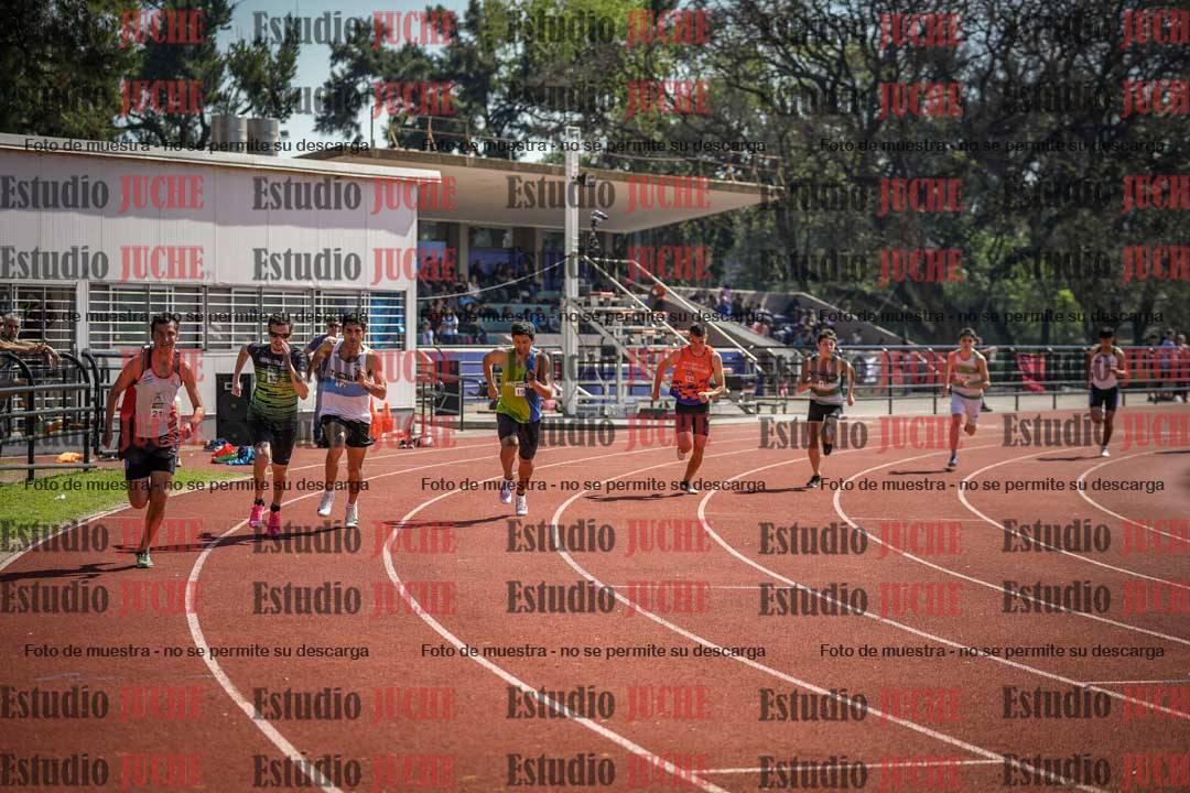 Fotos de los 800 m llanos de varones