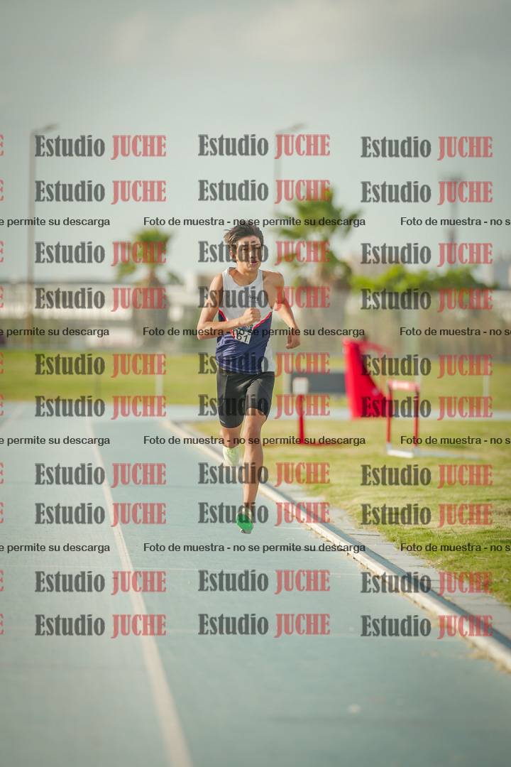 Fotos de los 800 m llanos de varones