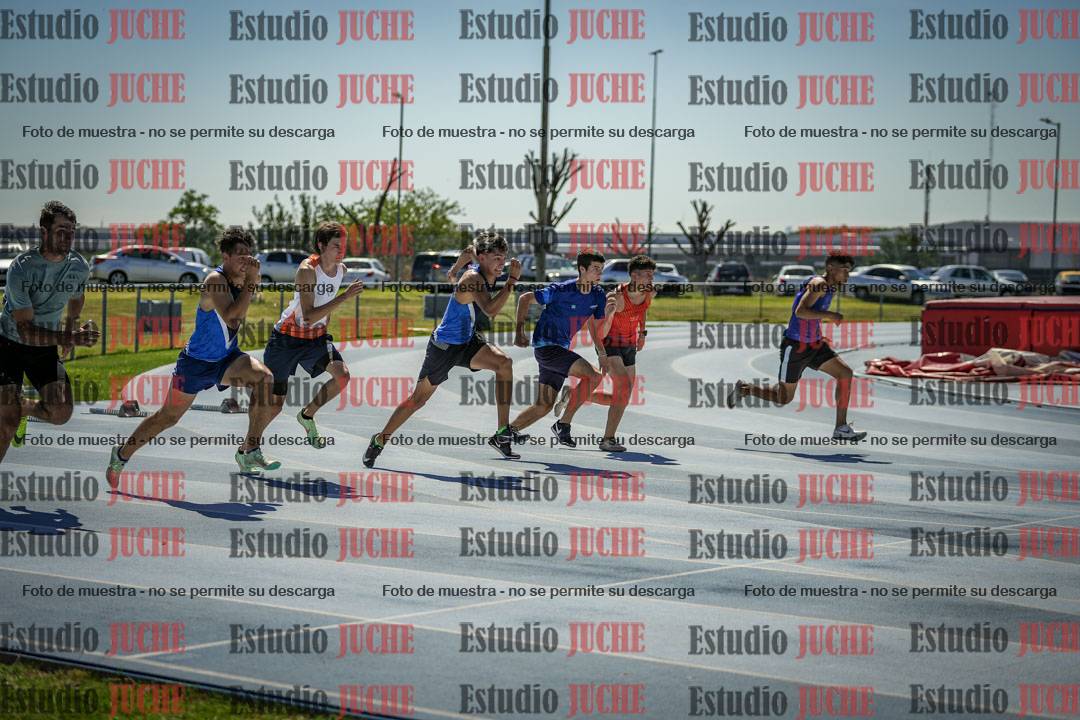 Fotos de los 110 m con vallas de varones - serie 1