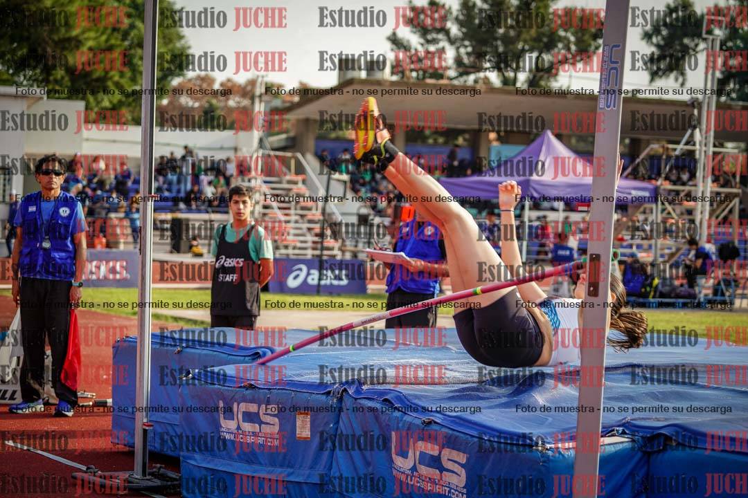 Fotos del salto en alto de mujeres