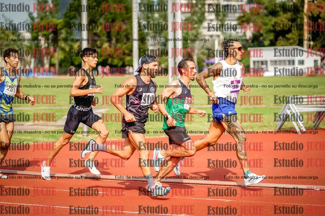 Fotos de los 3000 m llanos de varones