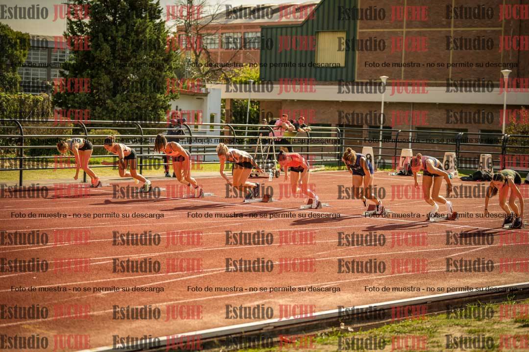 Fotos de los 100 m con vallas de mujeres