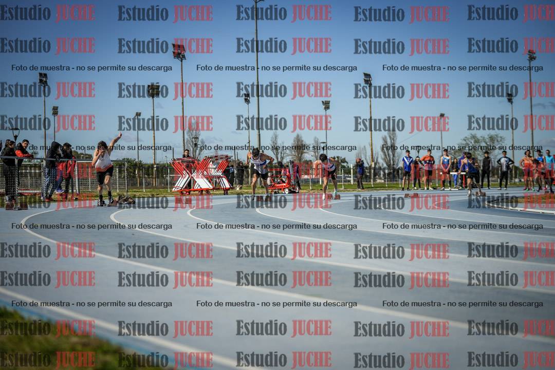 Fotos de los 200 m llanos de varones
