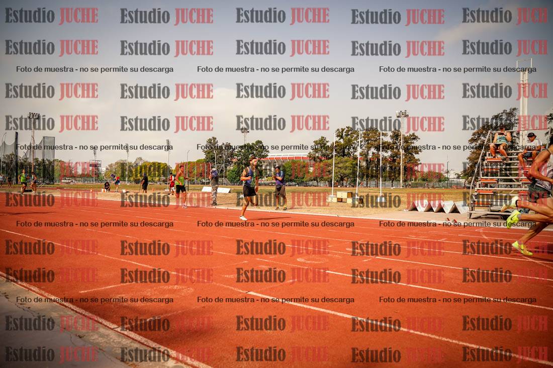Fotos de los 400 m llanos de varones