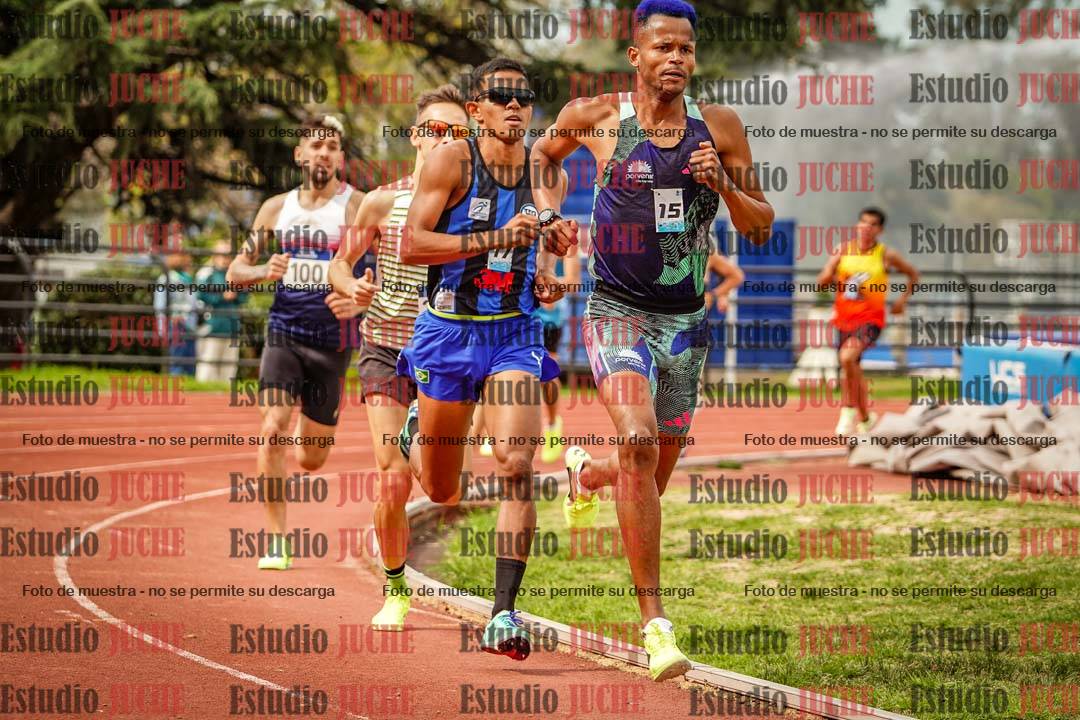 Fotos de los 1500 m llanos de varones