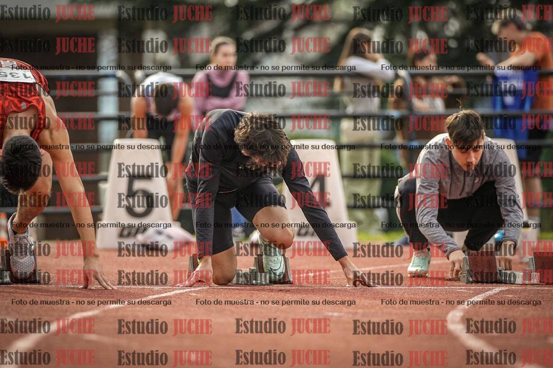 Fotos de los 100 m llanos de varones