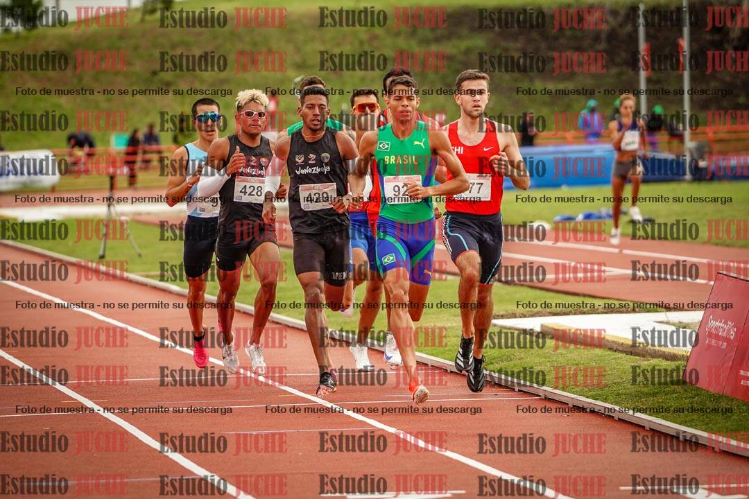 Fotos de los 800 m llanos de varones - FINAL