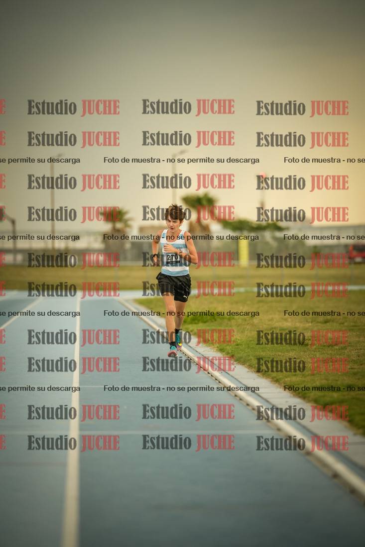 Fotos de los 600 m llanos de varones