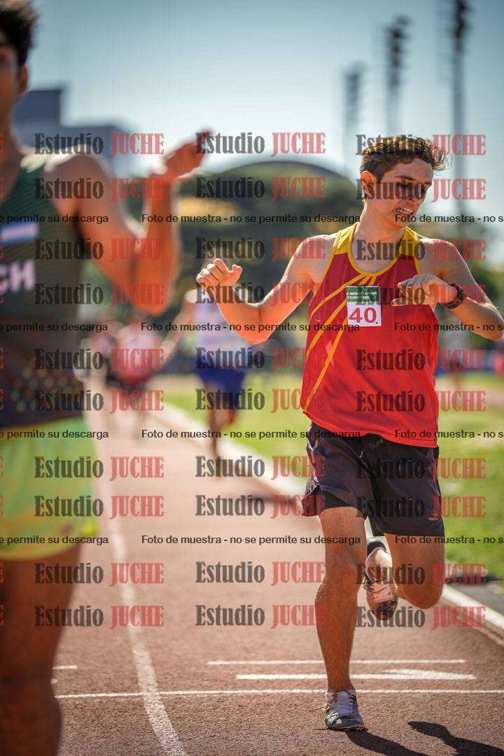 Fotos de los 800 m llanos de varones