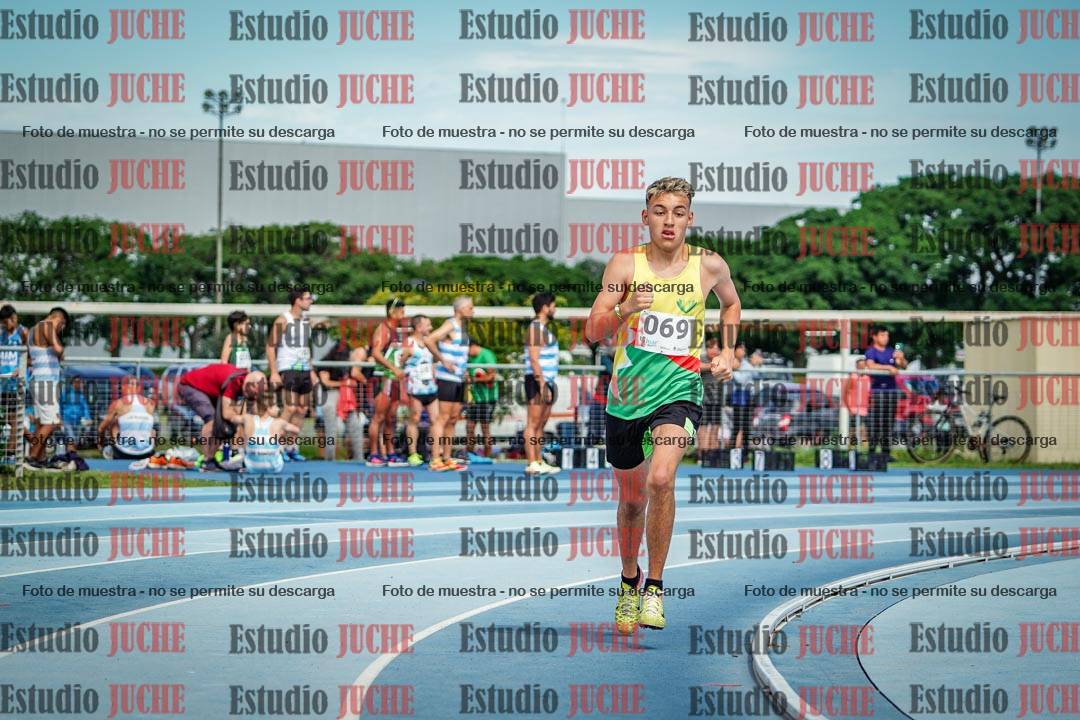 Fotos de los 1000 m llanos de varones