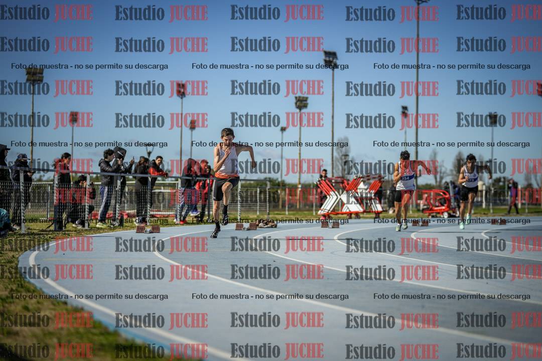 Fotos de los 200 m llanos de varones
