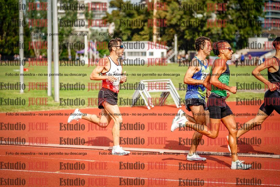 Fotos de los 3000 m llanos de varones