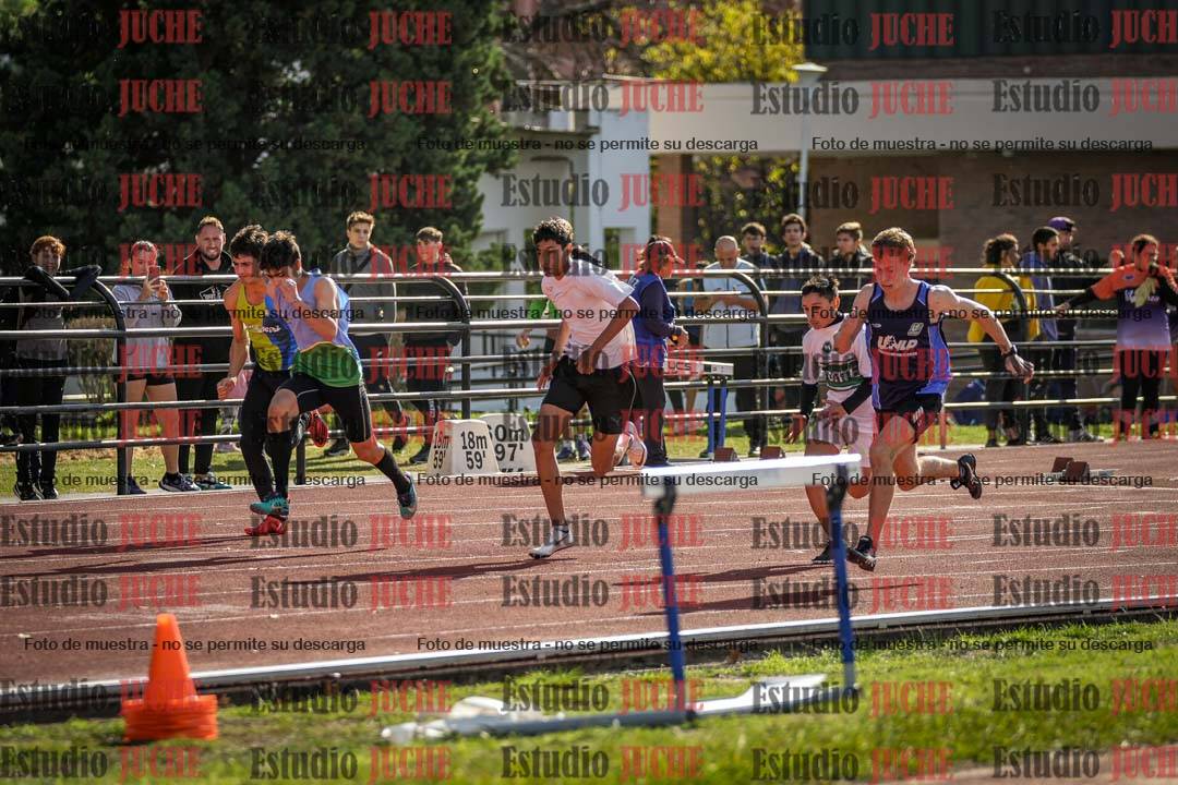 Fotos de los 100 m llanos de varones