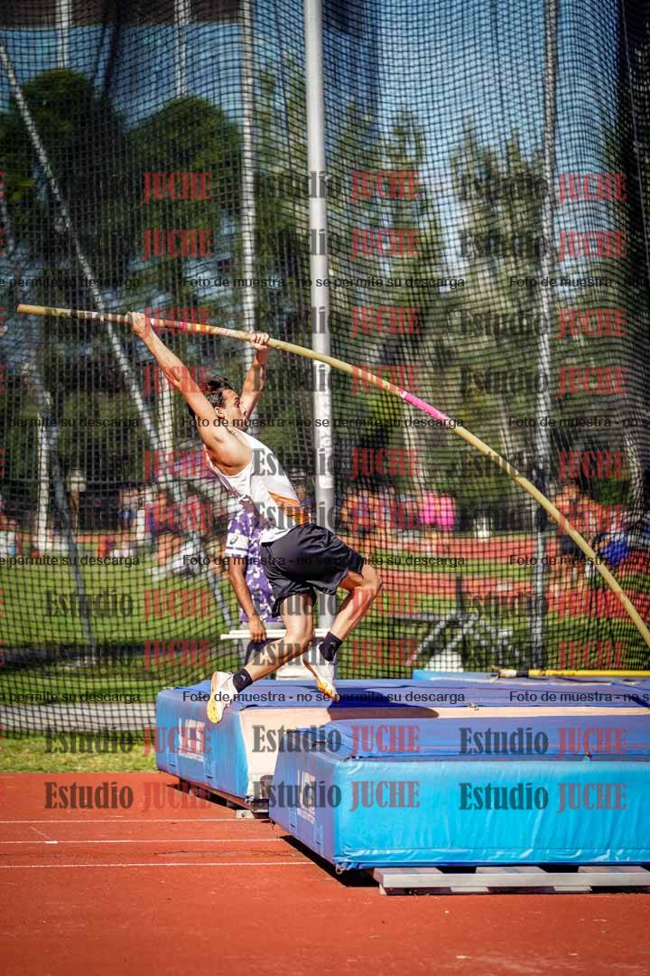 Fotos del salto triple de mujeres y varones