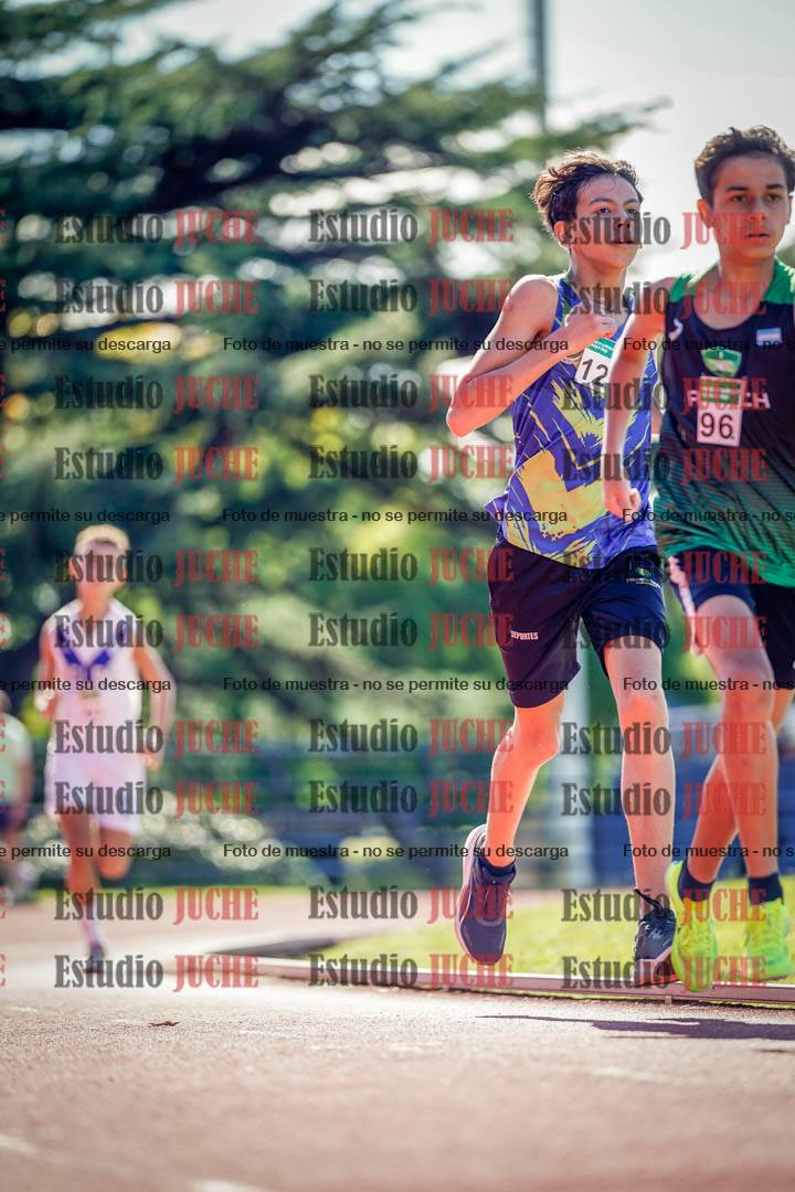 Fotos de los 2400 m de varones
