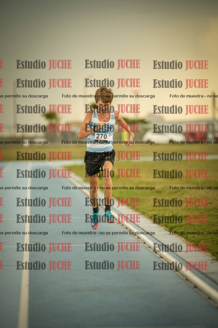 Fotos de los 600 m llanos de varones