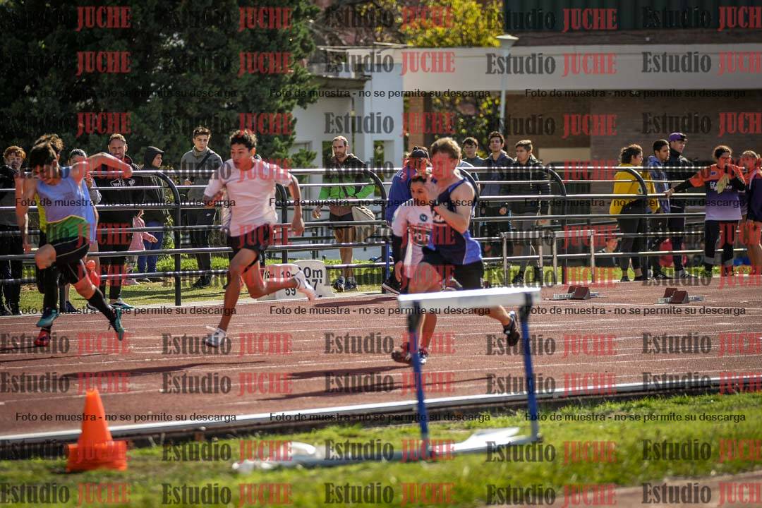 Fotos de los 100 m llanos de varones