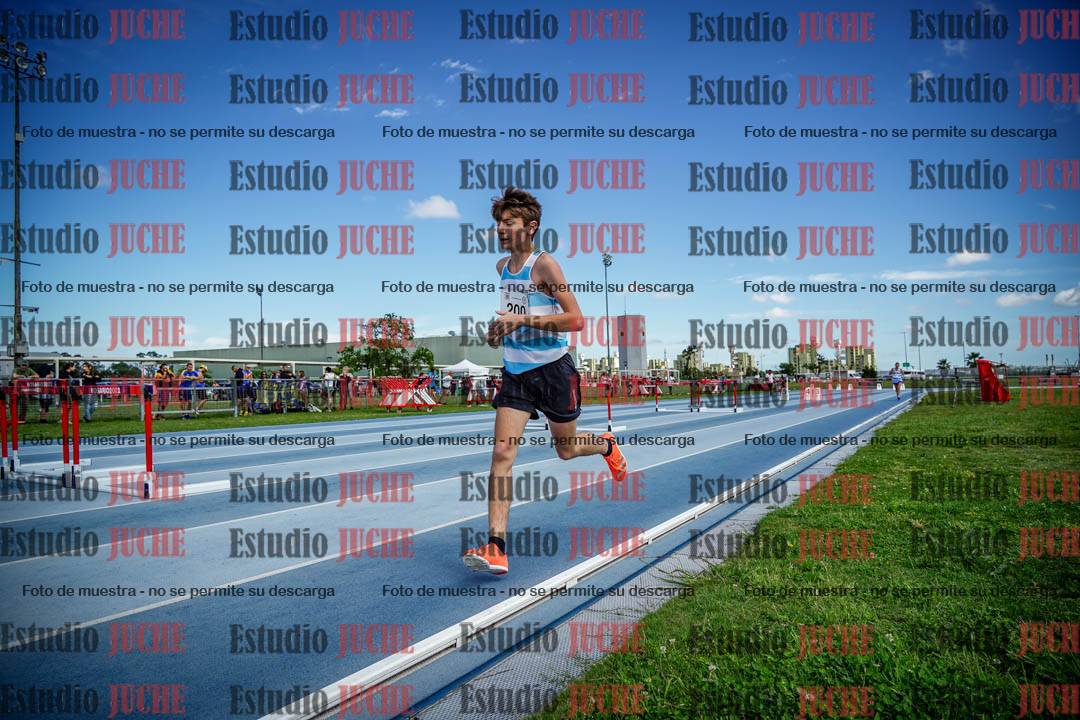 Fotos de los 1000 m llanos de varones