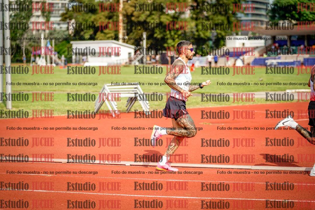 Fotos de los 3000 m llanos de varones