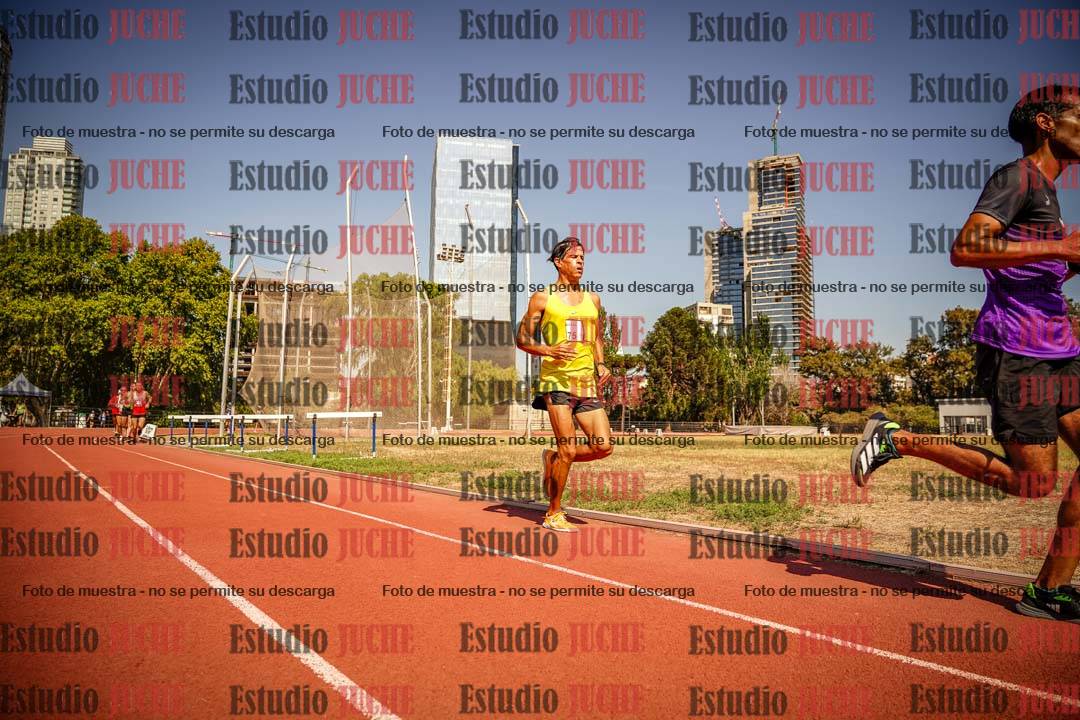 Fotos de los 3000 m llanos de varones