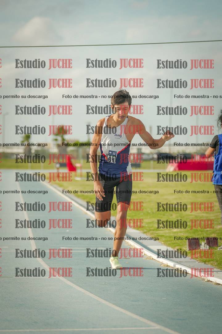 Fotos de los 800 m llanos de varones