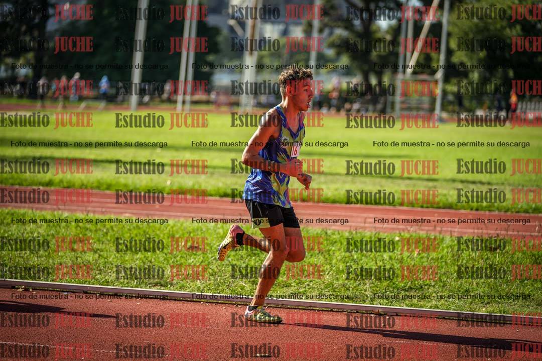 Fotos de los 2400 m llanos de varones