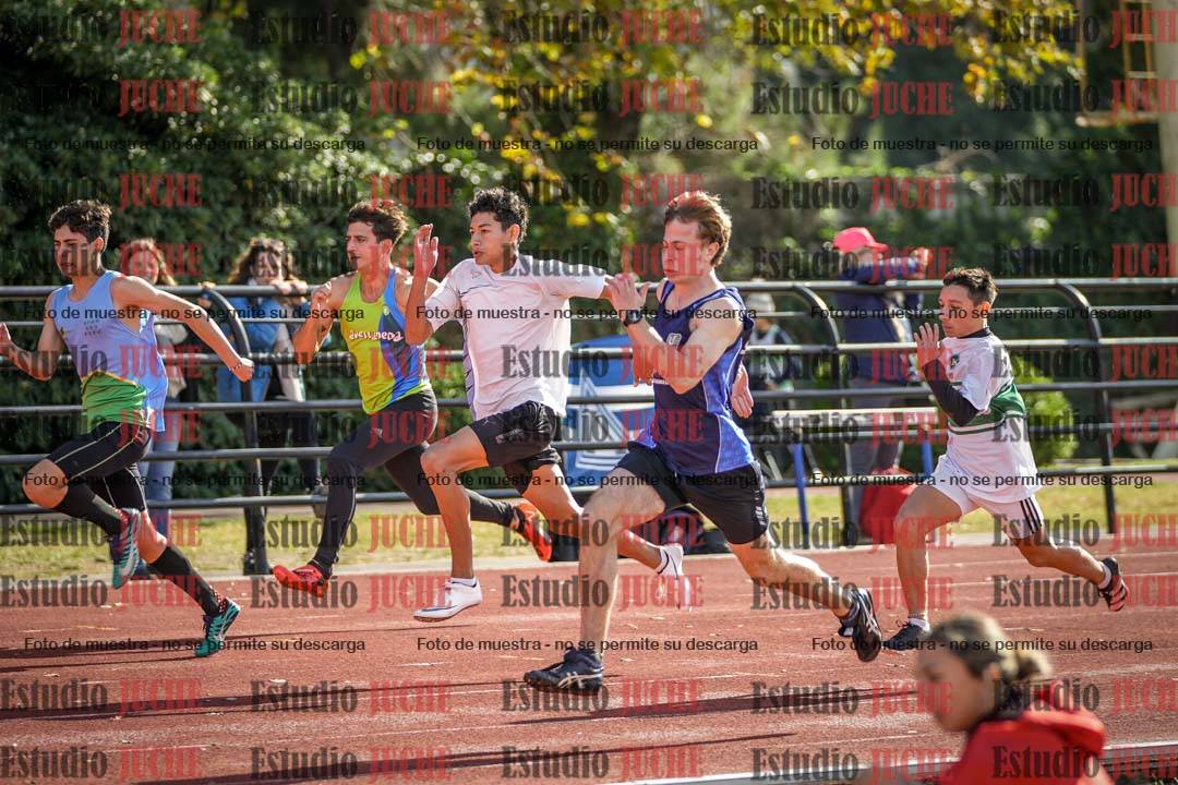 Fotos de los 100 m llanos de varones