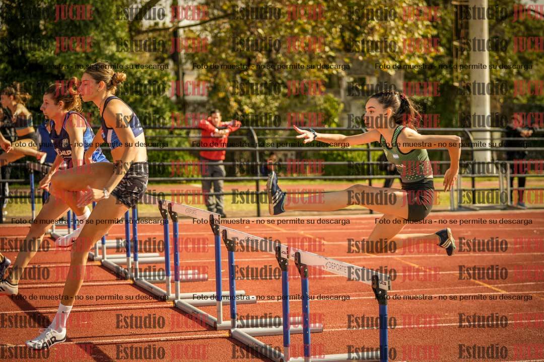 Fotos de los 100 m con vallas de mujeres