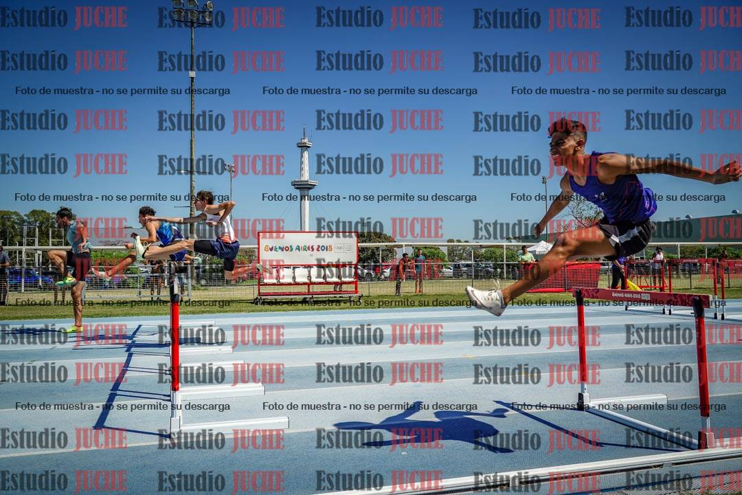 Fotos de los 110 m con vallas de varones - serie 1