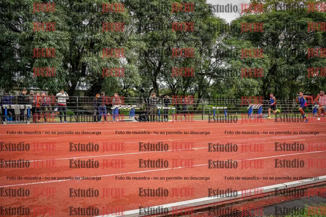 Fotos de los 100 m llanos de varones
