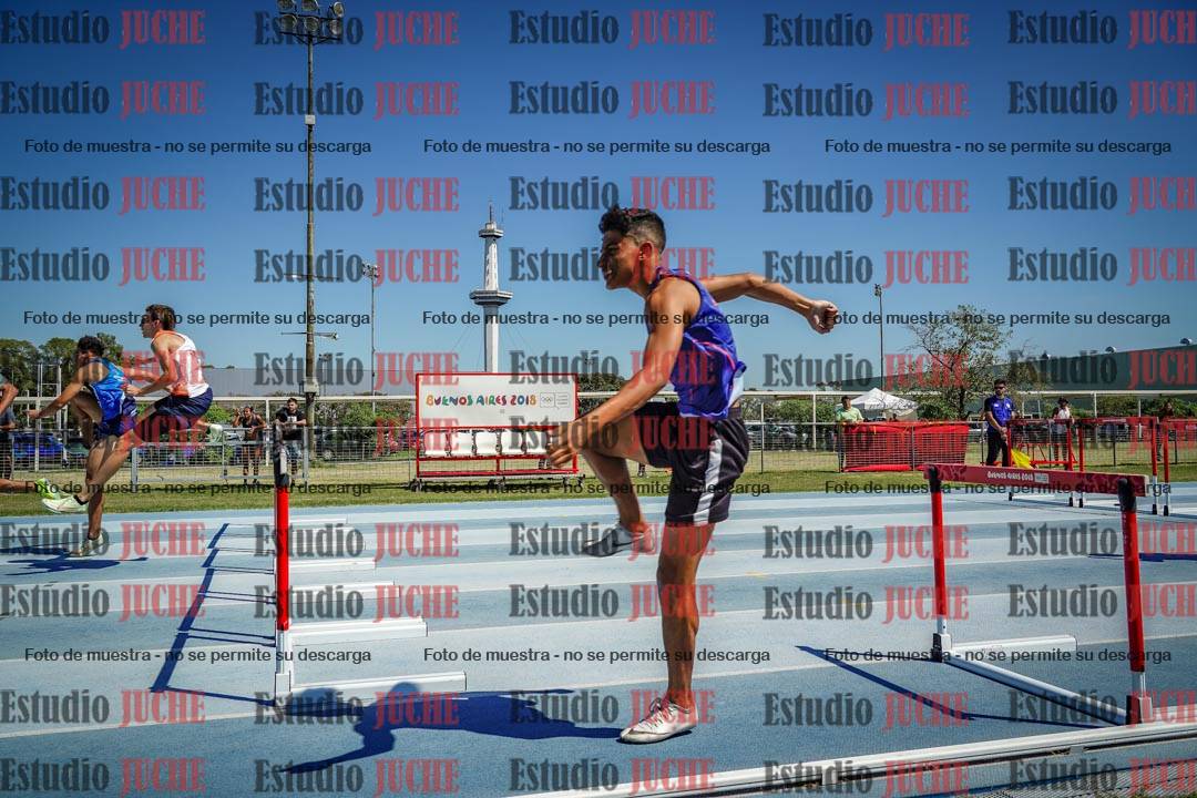 Fotos de los 110 m con vallas de varones - serie 1