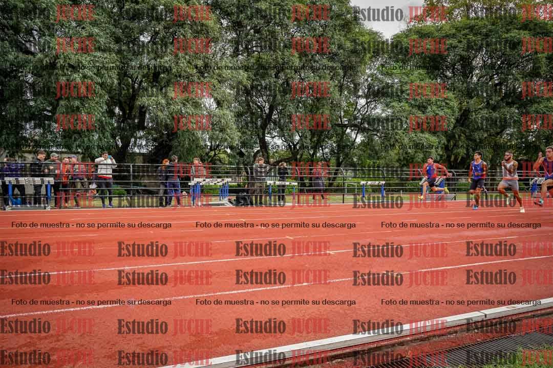 Fotos de los 100 m llanos de varones