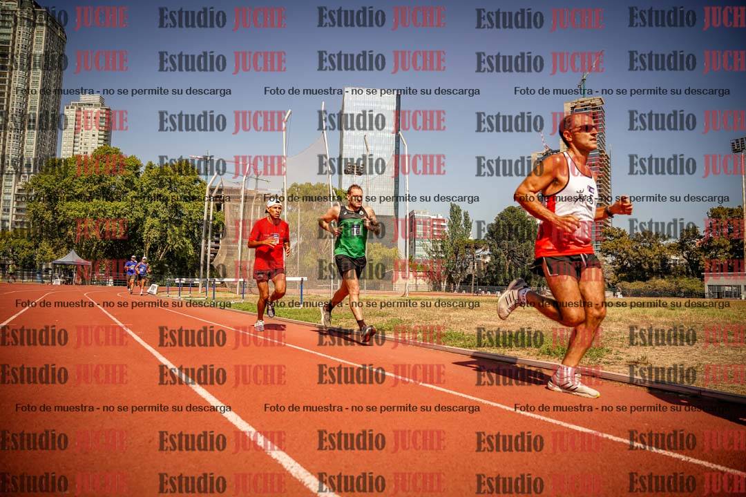 Fotos de los 3000 m llanos de varones