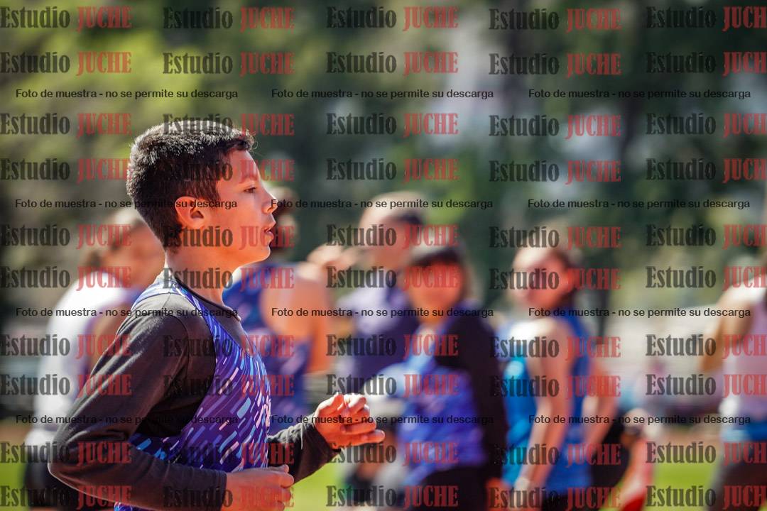 Fotos de los 80 m llanos de varones