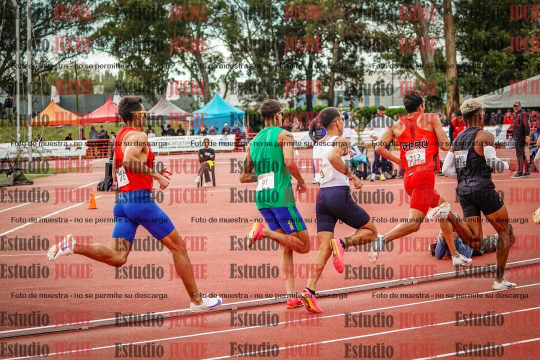 Fotos de los 800 m llanos de varones - FINAL