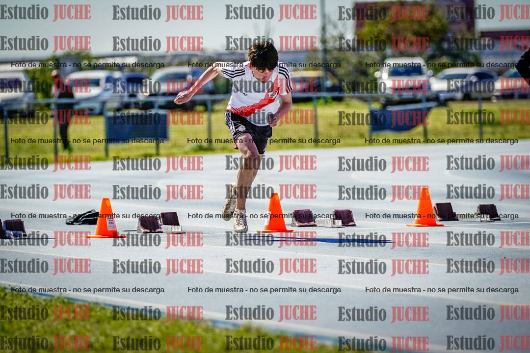 Fotos de los 80 m llanos de varones - FINAL