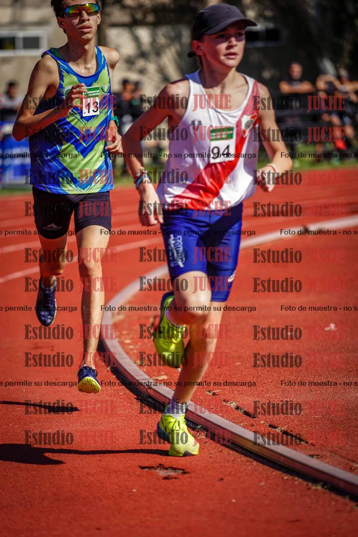 Fotos de los 2400 m de varones