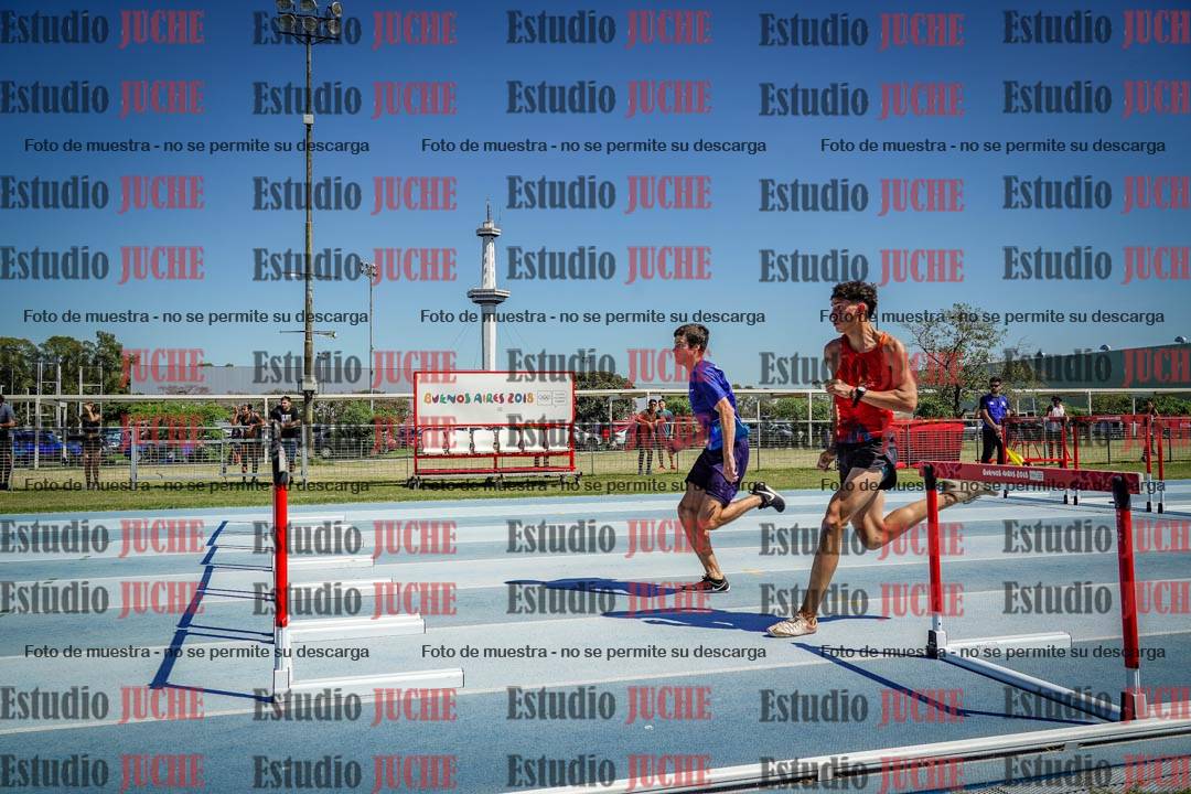 Fotos de los 110 m con vallas de varones - serie 1