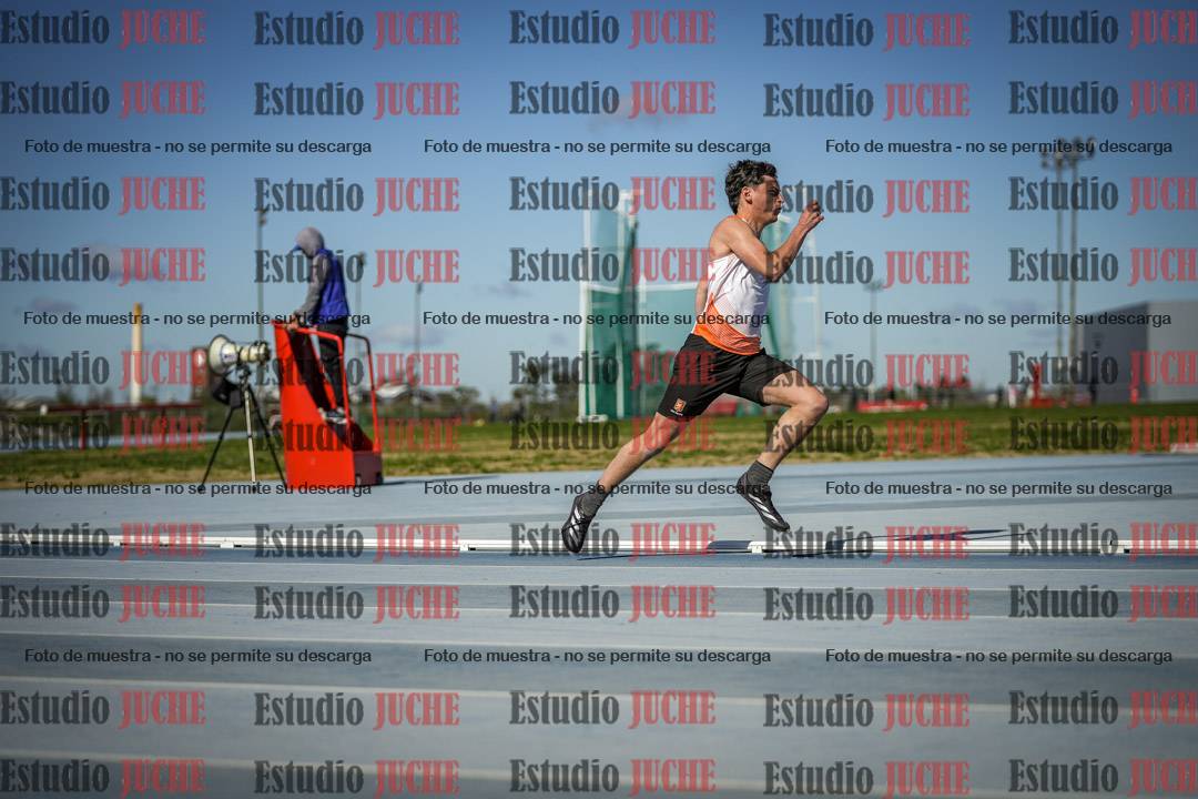 Fotos de los 200 m llanos de varones