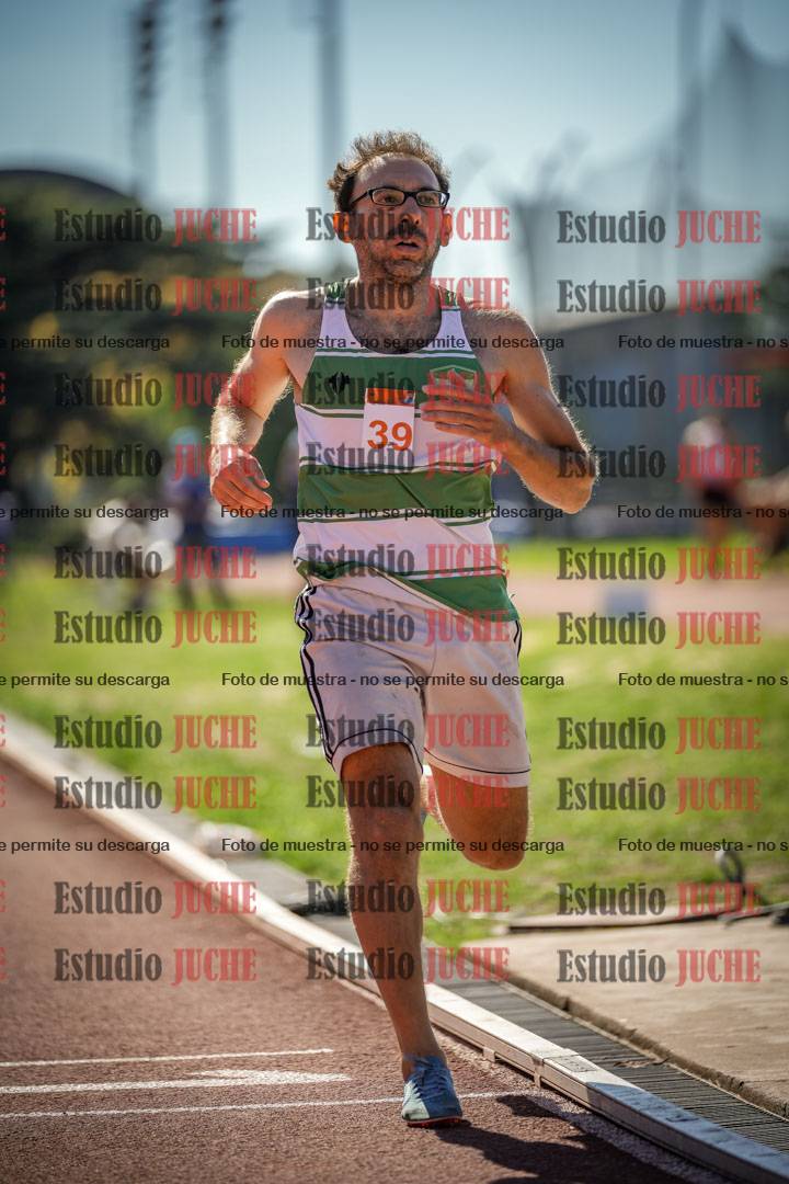 Fotos de los 800 m llanos de varones