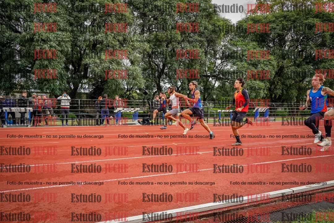 Fotos de los 100 m llanos de varones