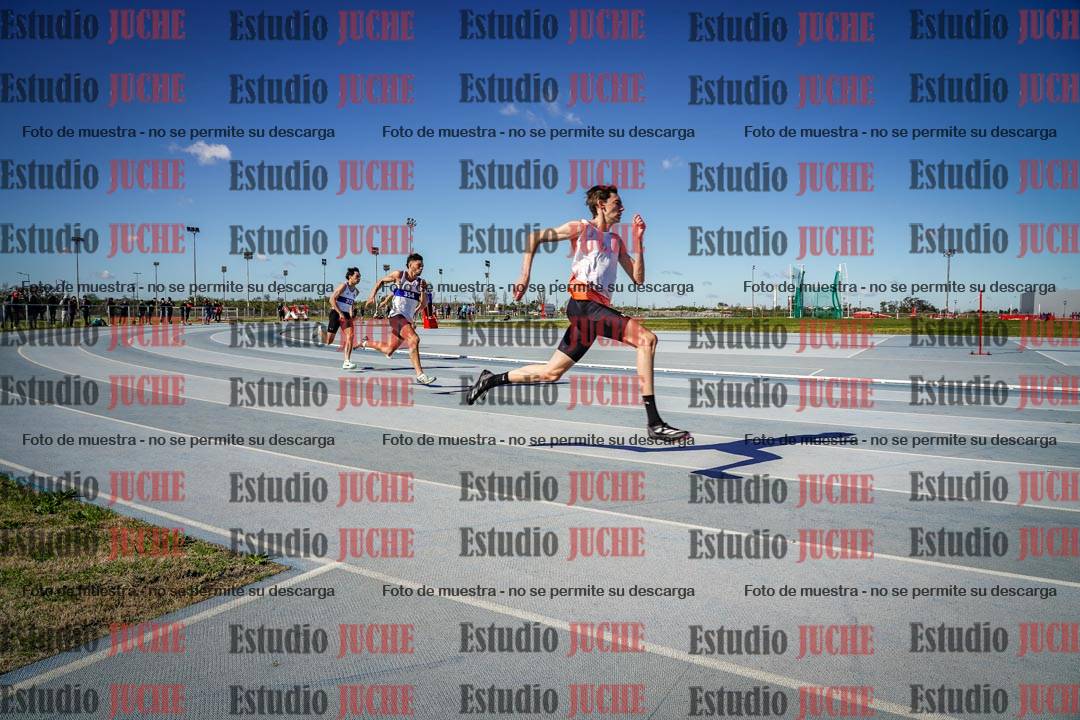 Fotos de los 200 m llanos de varones