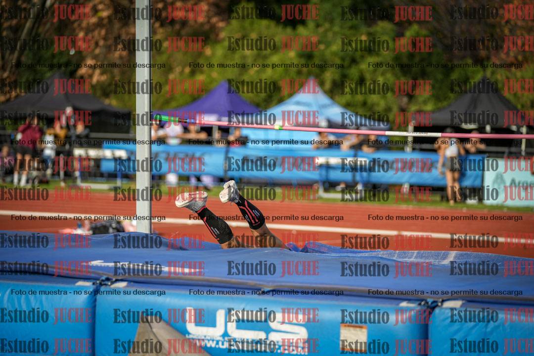 Fotos del salto en alto de mujeres