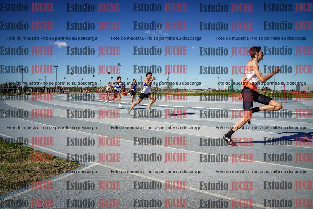 Fotos de los 200 m llanos de varones