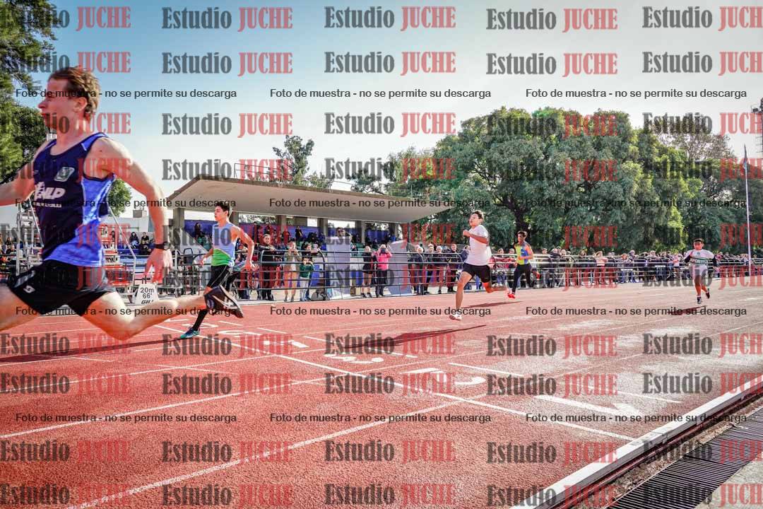 Fotos de los 100 m llanos de varones