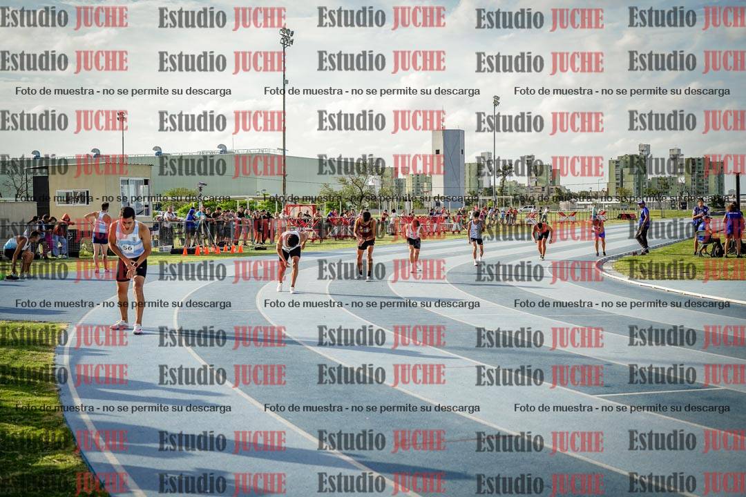 Fotos de los 800 m llanos de varones