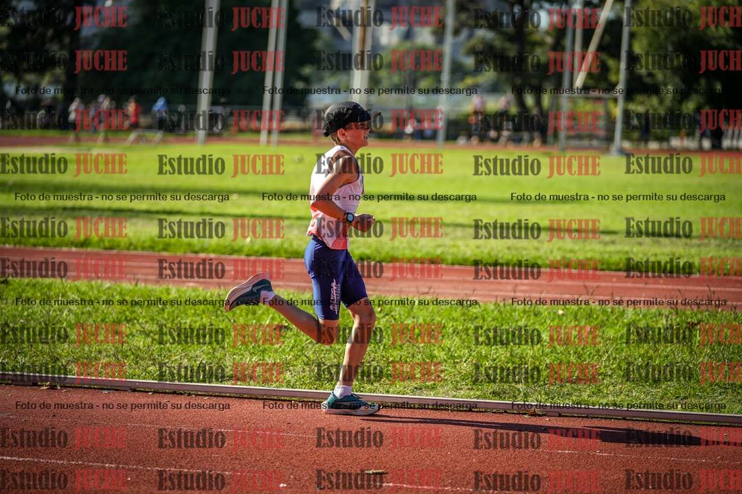 Fotos de los 2400 m llanos de varones