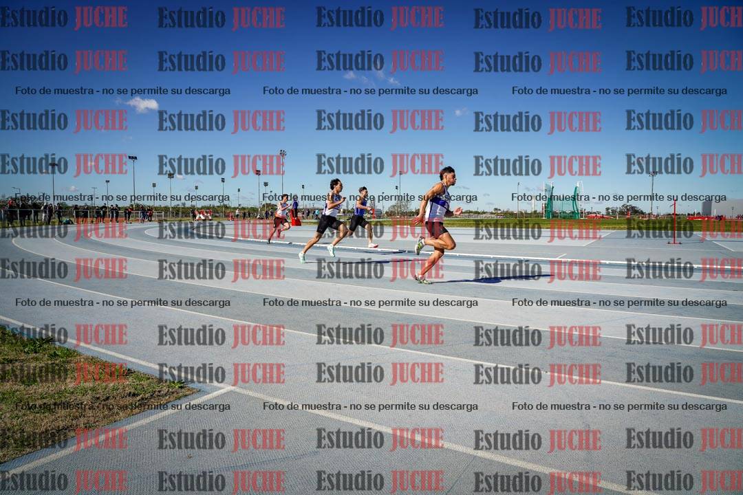 Fotos de los 200 m llanos de varones