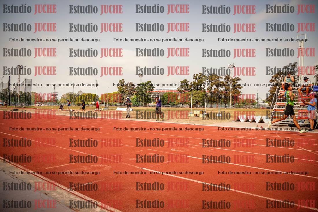 Fotos de los 400 m llanos de varones