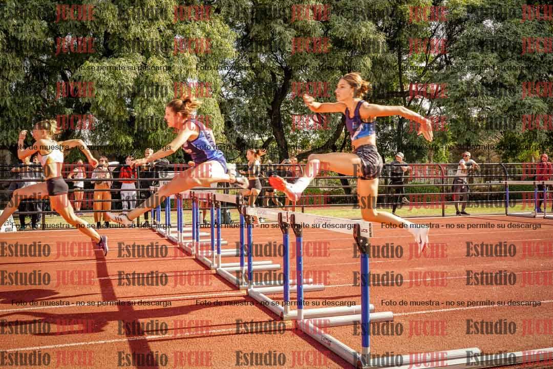 Fotos de los 100 m con vallas de mujeres